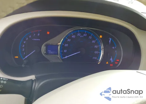 2014 Toyota Sienna Xle V6 7 Passenger Auto Access Seat/Xle V6 8 Passenger z USA, uszkodzony, nr VIN 5TDYK3DC7ES408230